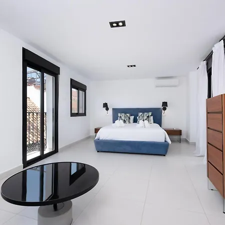 Casco Antiguo 2339 *