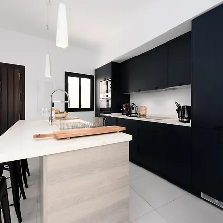 Casco Antiguo 2339 *