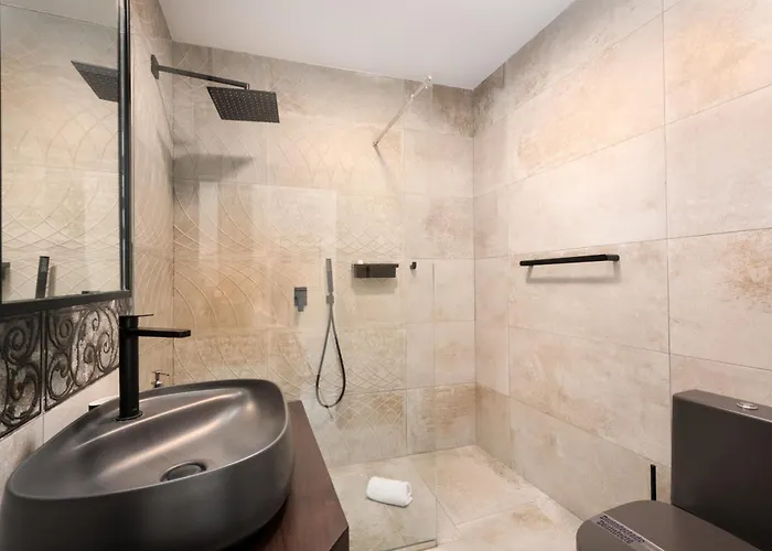 Casco Antiguo 2339 * Estepona