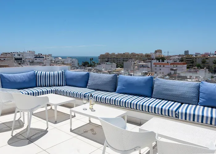 Casco Antiguo 2339 埃斯特波纳