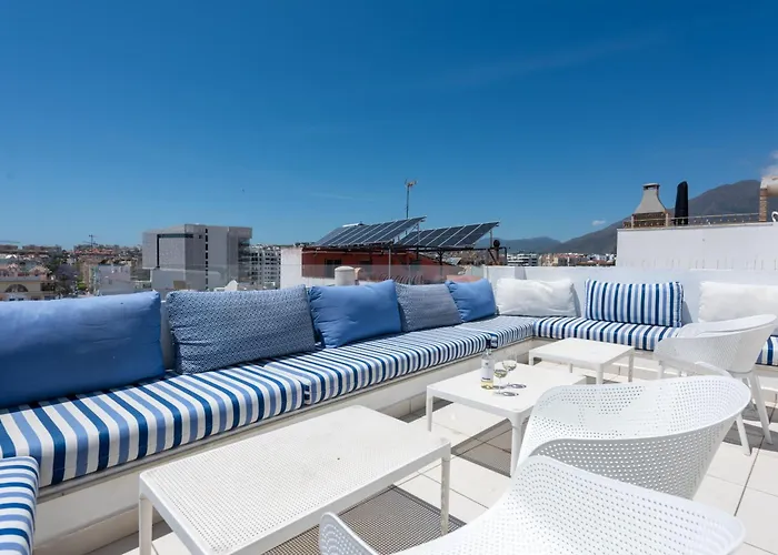 Casco Antiguo 2339 * 埃斯特波纳