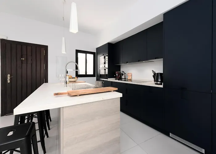 Casco Antiguo 2339 *