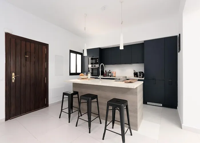 Casco Antiguo 2339 *